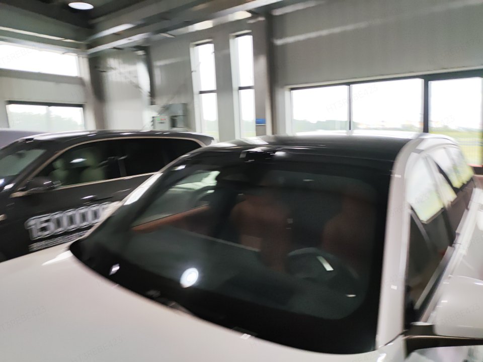 2025 Li Auto L9 Ultra — 9