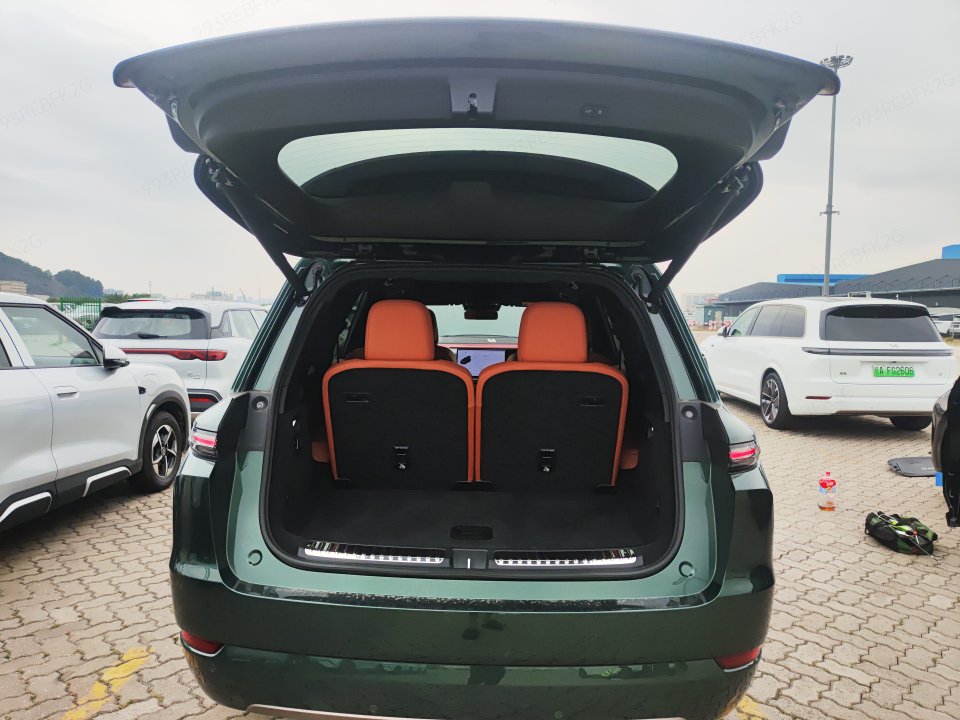 2025 理想L9 Ultra — 7