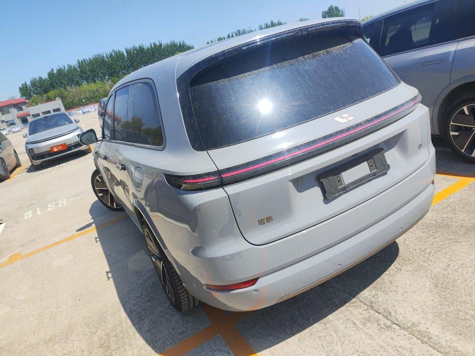 2025 Li Auto L9 Ultra — 3