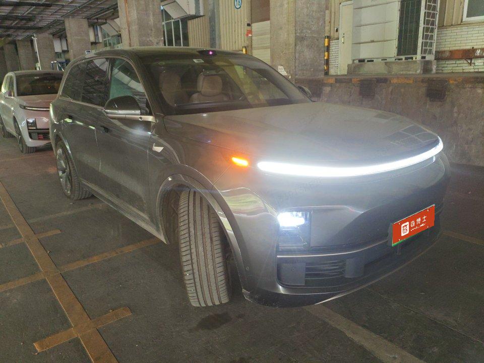 2025 Li Auto L9 Ultra — 2