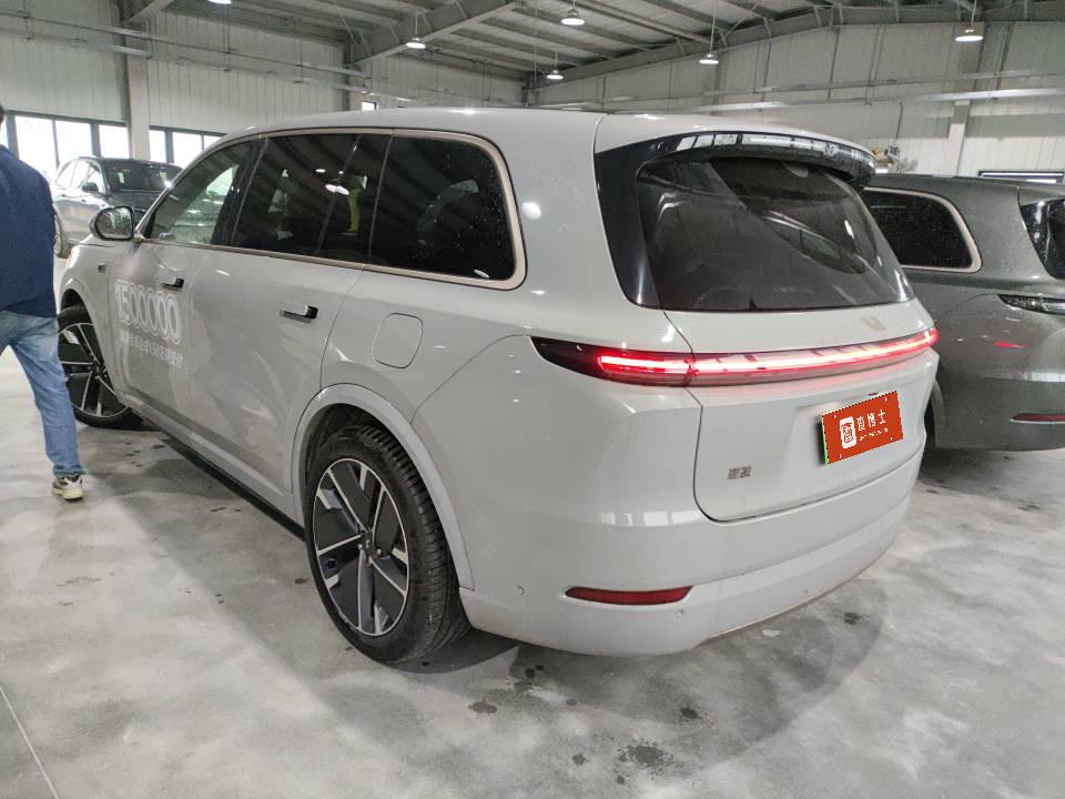 2025 Li Auto L9 Ultra — 3