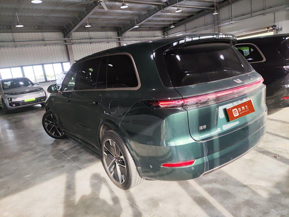 2025 理想L9 Ultra — 3