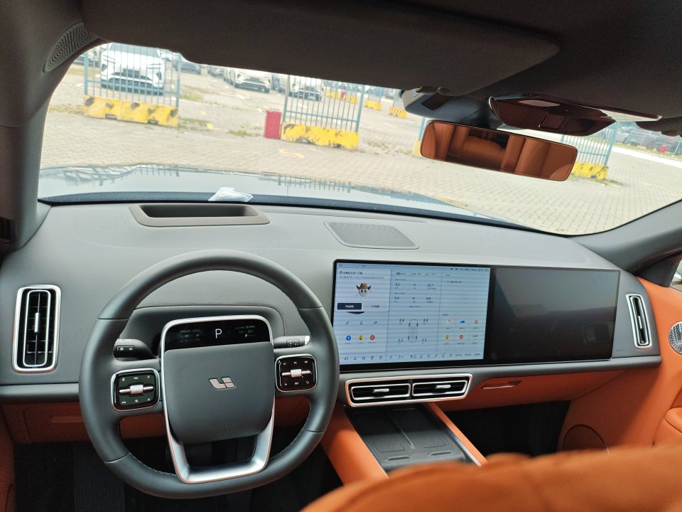 2025 Li Auto L9 Ultra — 5