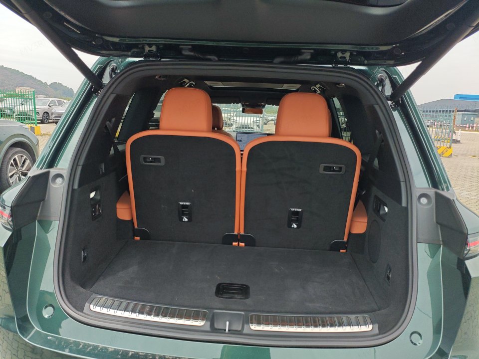 2025 Li Auto L9 Ultra — 7