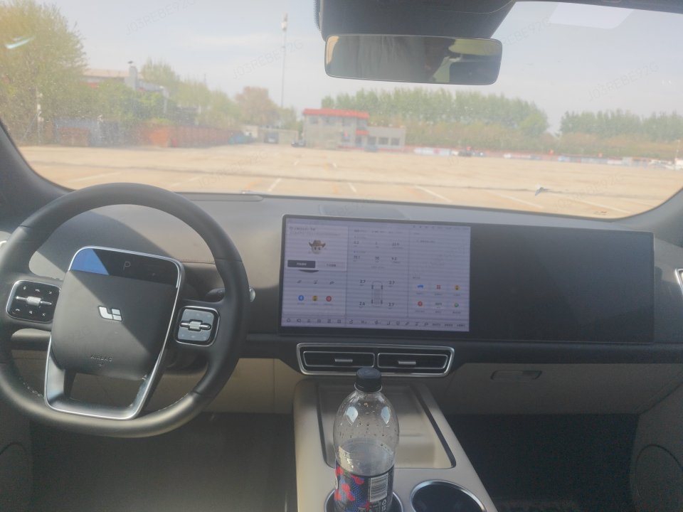 2025 Li Auto L9 Ultra — 5