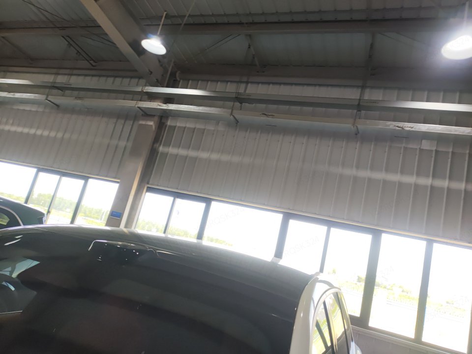 2025 Li Auto L9 Ultra — 9