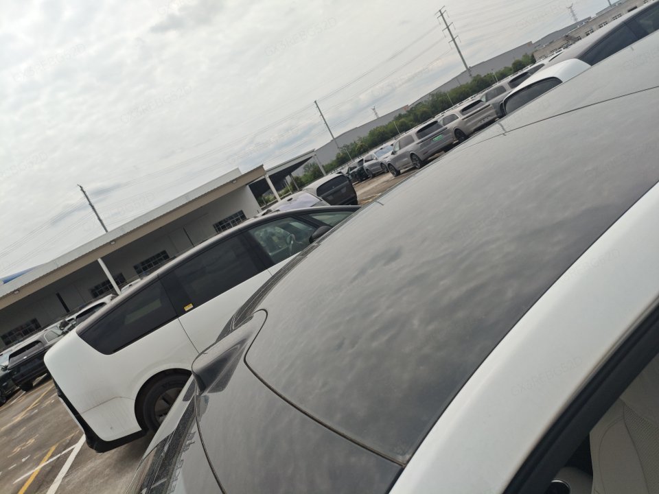 2025 Li Auto L9 Ultra — 9