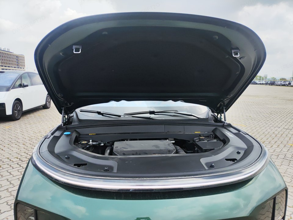 2025 Li Auto L9 Ultra — 8