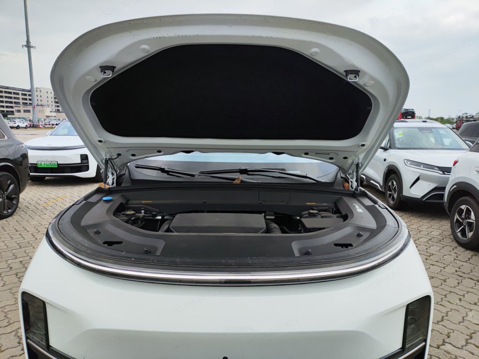 2025 Li Auto L9 Ultra — 8