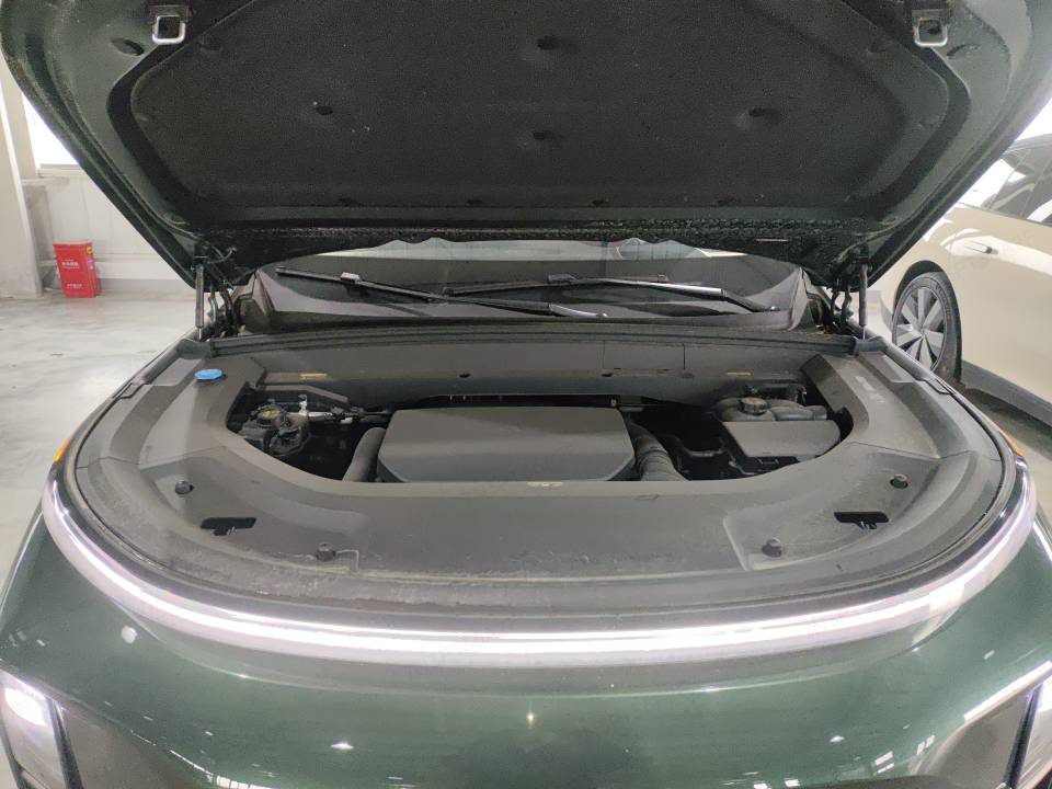 2025 Li Auto L9 Ultra — 8