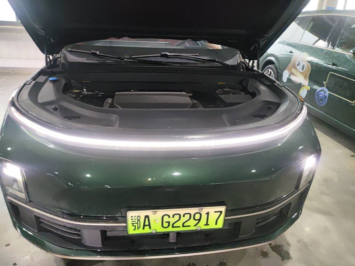 2025 理想L9 Ultra — 8