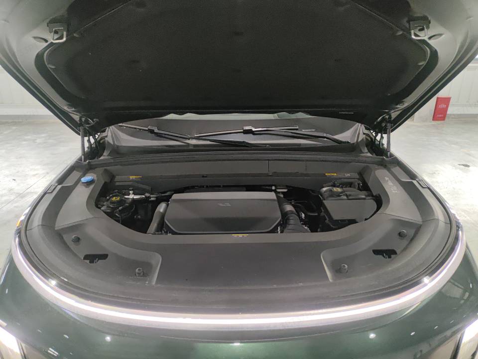 2025 Li Auto L9 Ultra — 8