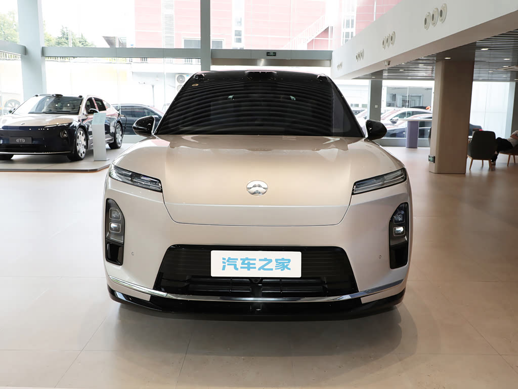 NIO ES8 — 6