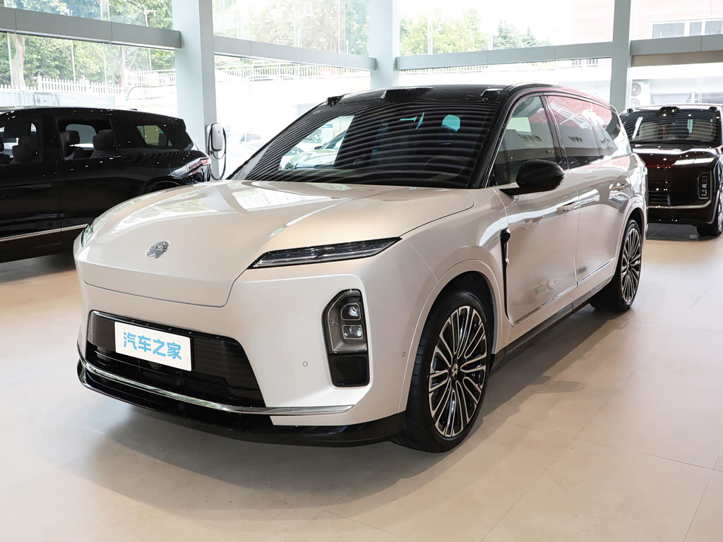 NIO ES8 — 8