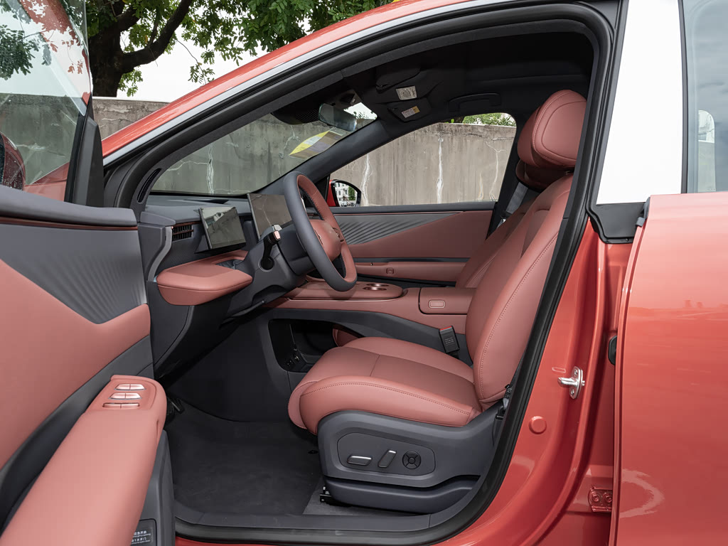 Nissan NX8 EREV 310 Max — 9
