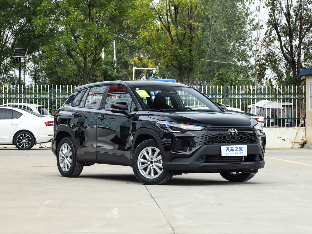Toyota Corolla Cross — 5