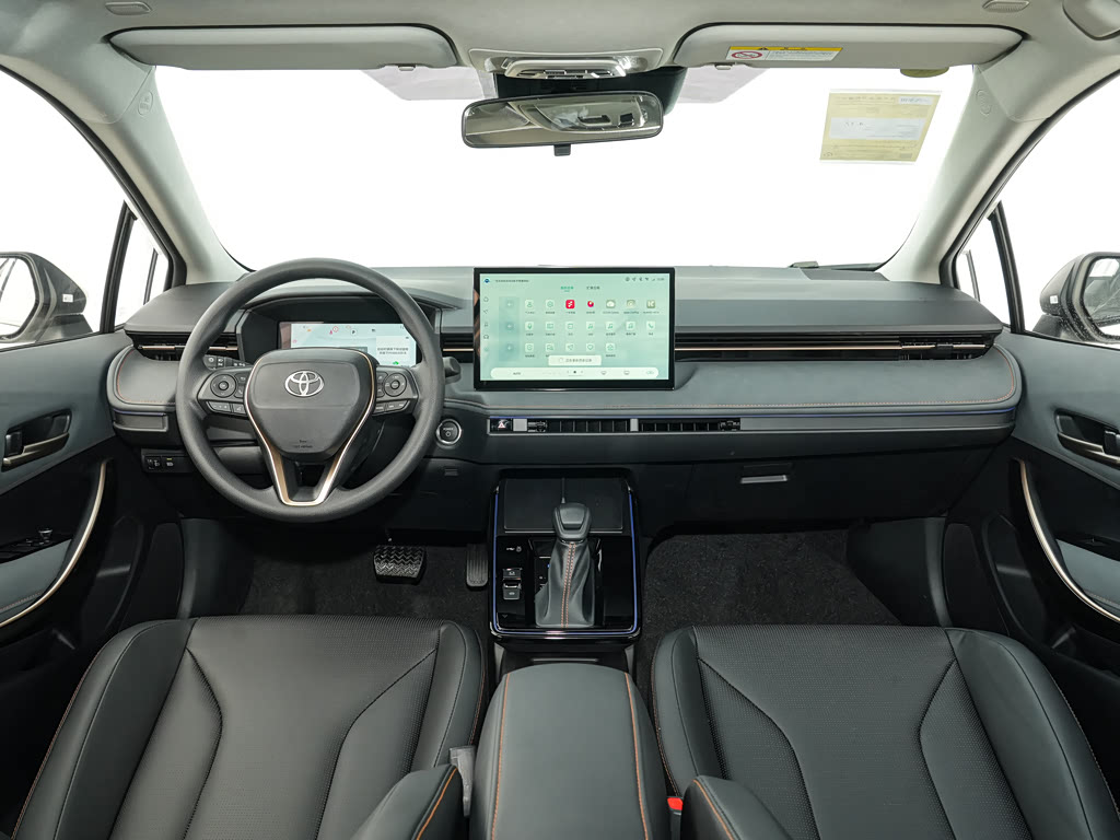 Toyota Corolla Hybrid — 8