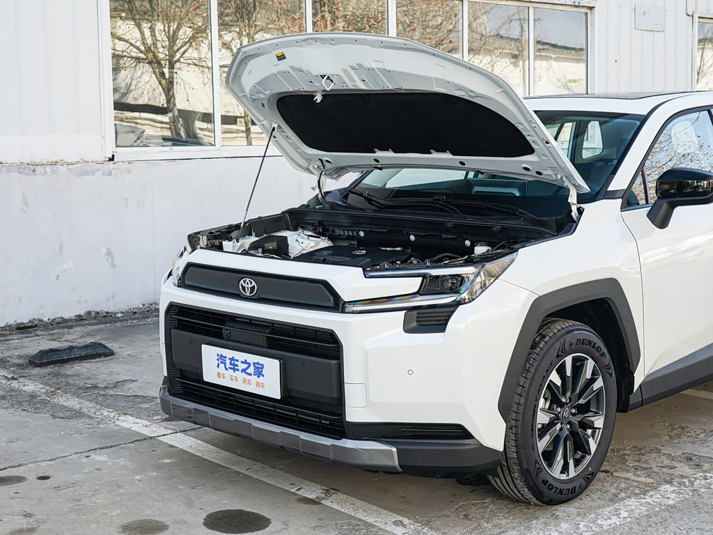 Toyota RAV4 — 2
