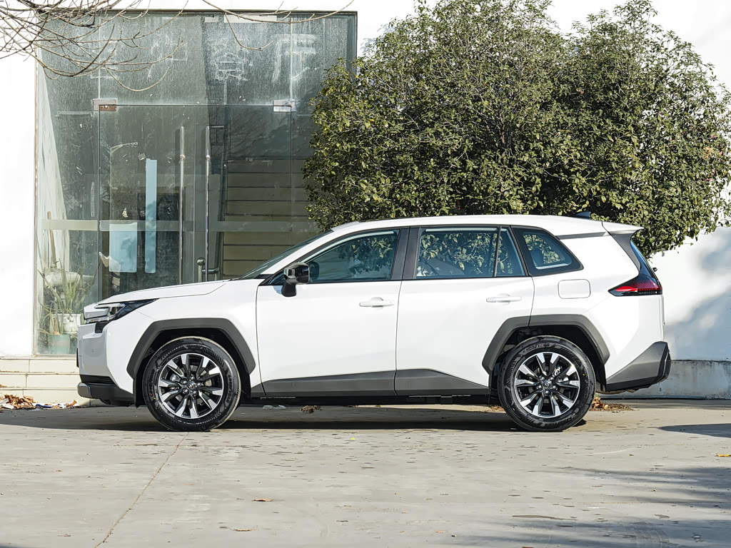 Toyota RAV4 — 7