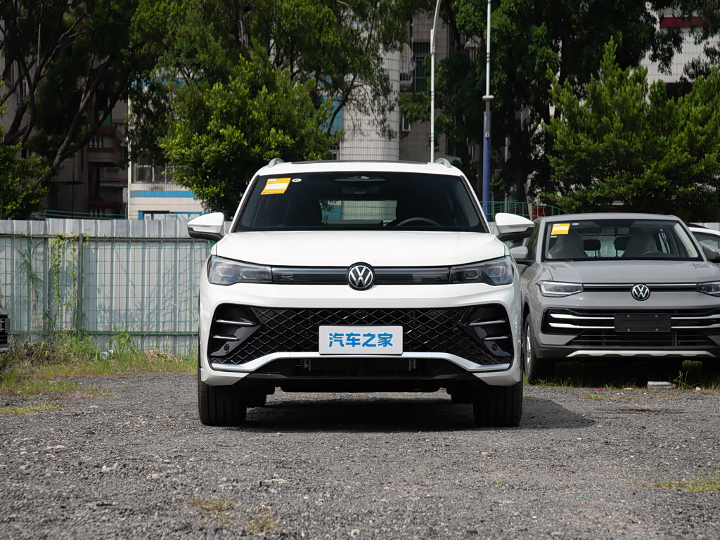 Volkswagen Tiguan — 7