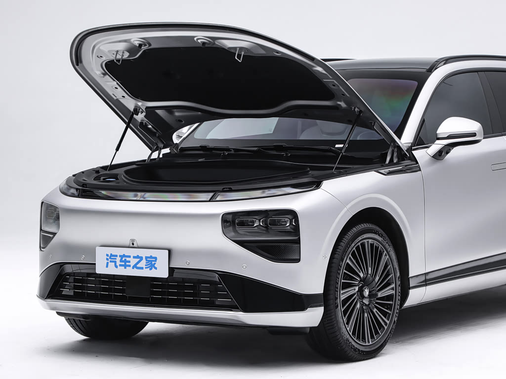 XPeng G9 — 9