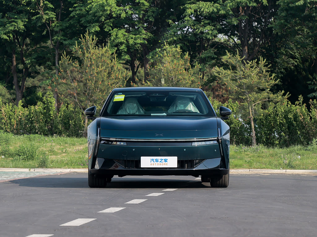 XPeng New P7 BEV — 5